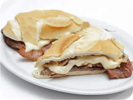 Contra Filet com bacon e queijo