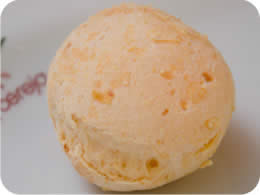 Mini Pão de Queijo