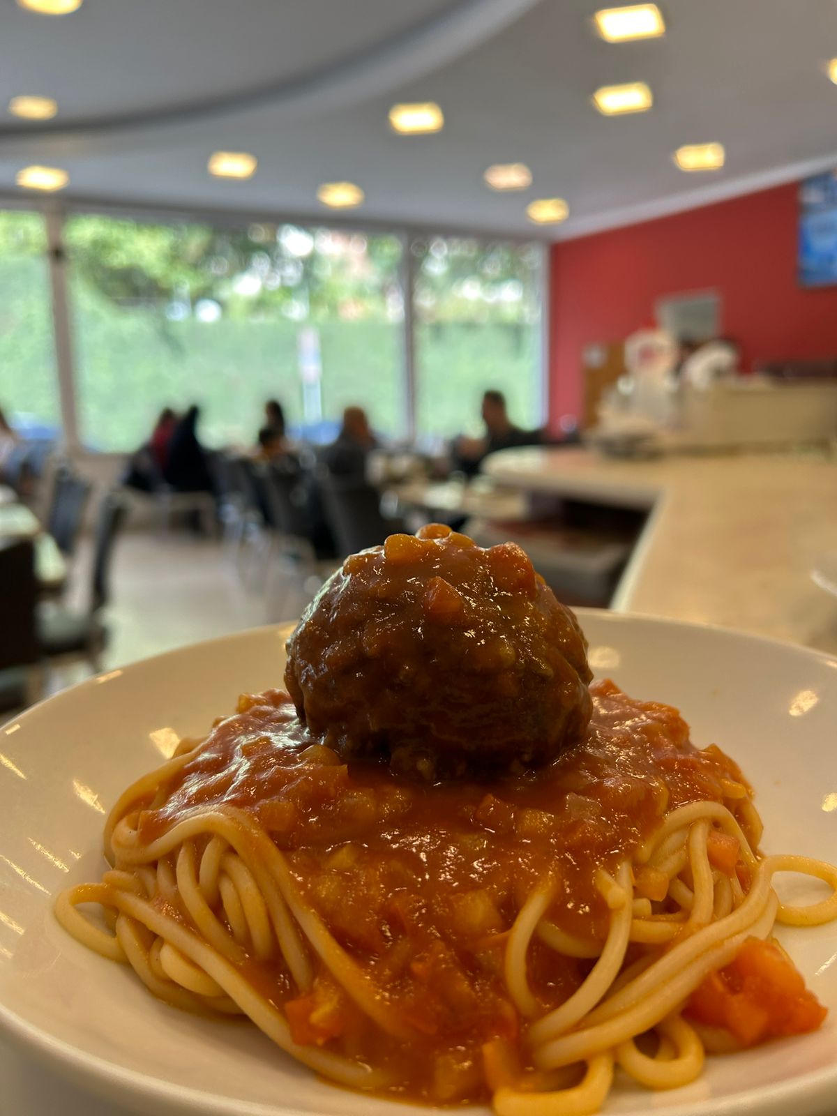 Spaghetti com almôndega (2ª a 6ª, das 11 às 15h)